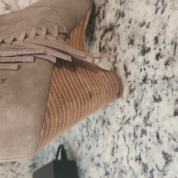 Gray Carlos Santana Suede Open Toe Heeled Ankle Boots/Wedge - Picture 5 of 11